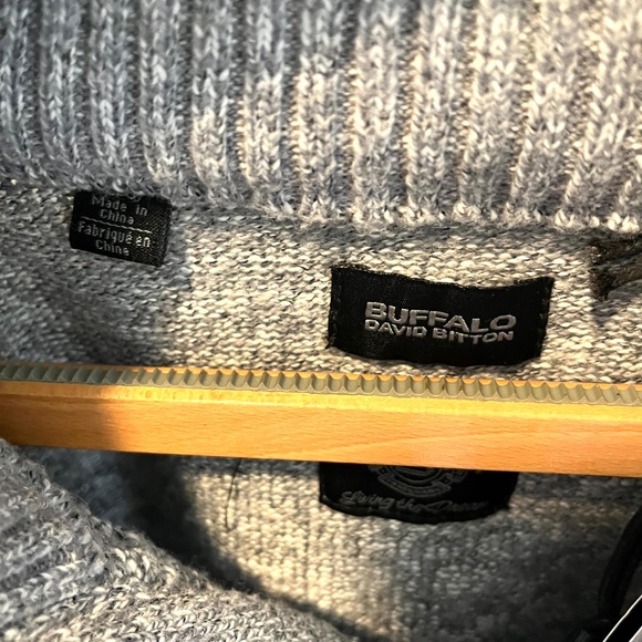 BUFFALO David Bitton Men's Gray Watcher Cable Knit Sweater - Size L - Picture 4 of 7